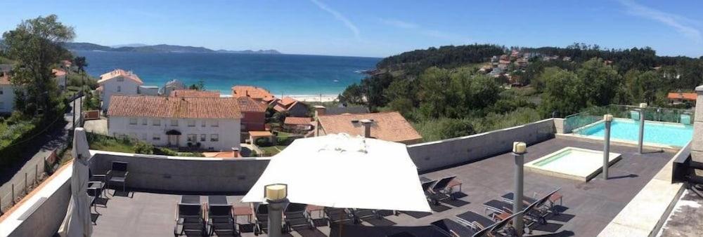 Royal Nayef Hotel Portonovo Bagian luar foto