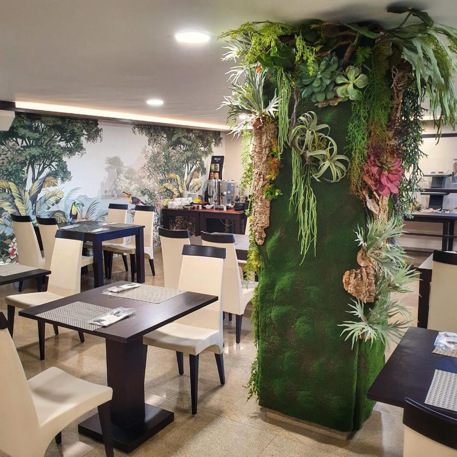 Royal Nayef Hotel Portonovo Bagian luar foto