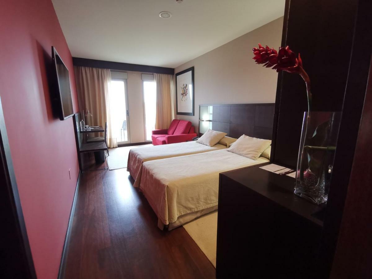 Royal Nayef Hotel Portonovo Bagian luar foto